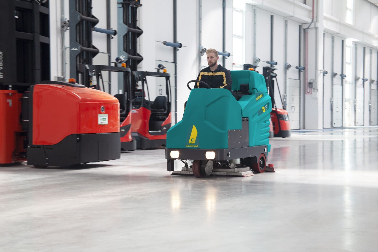 VIEW OUR INDUSTRIAL CLEANER RANGE