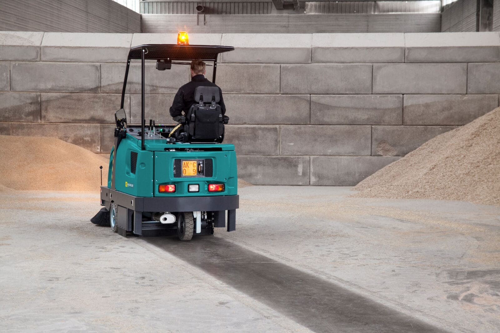 Ride On Sweepers